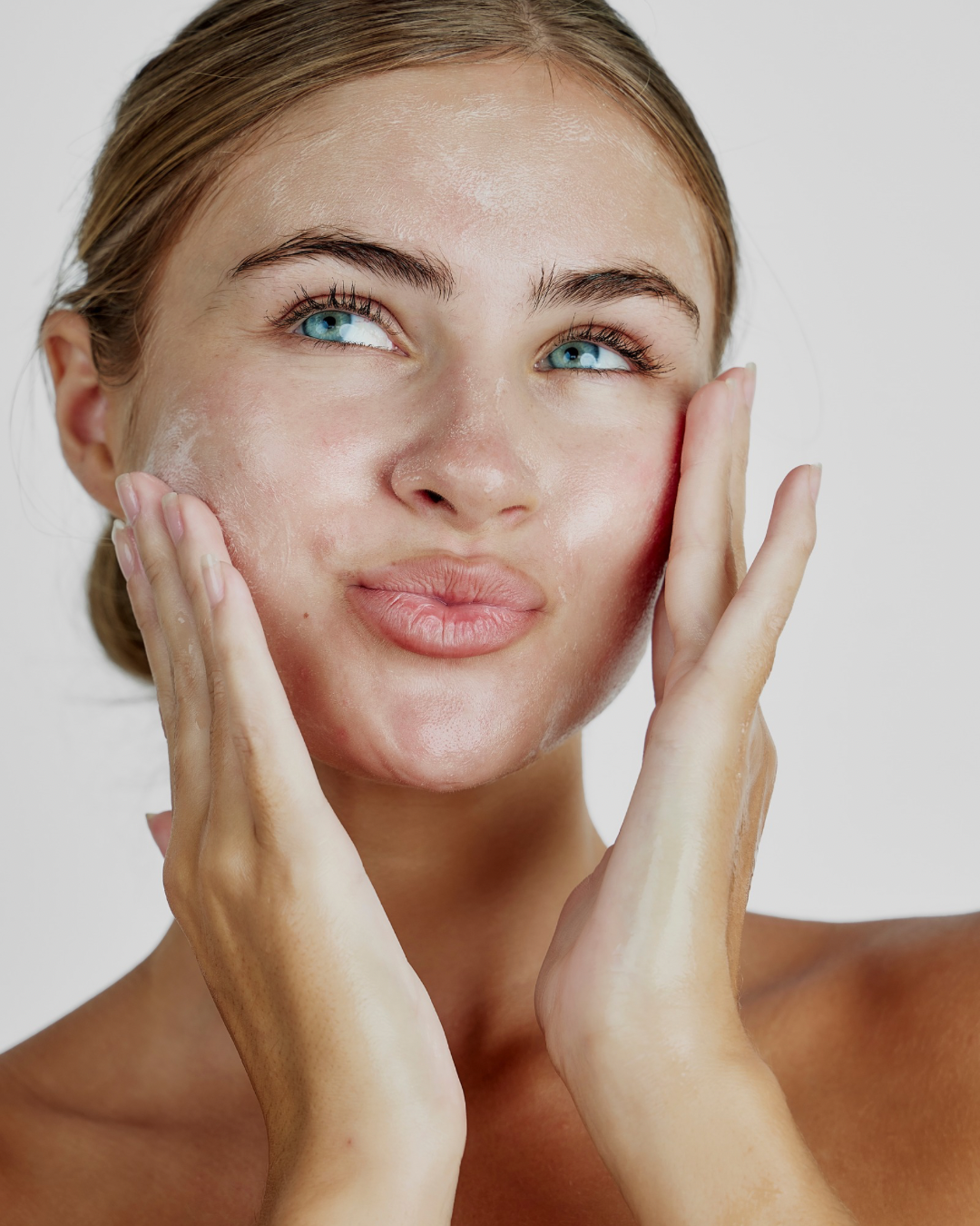 Hydra Balancing Cleanser